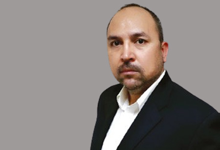 Going Green: The Benefits and Challenges of Paperless Manufacturing Systems